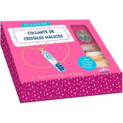 https://villapeques.es/ villapeques, sitio menudo menudo sitio MIS PRIMERAS JOYAS. COLGANTE CRISTALES MÁGICOS.